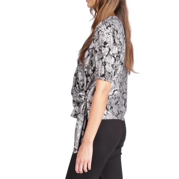 NWT Michael Kors Womens Foil Paisley Wrap Top Size Medium Black Silver - Picture 2 of 15